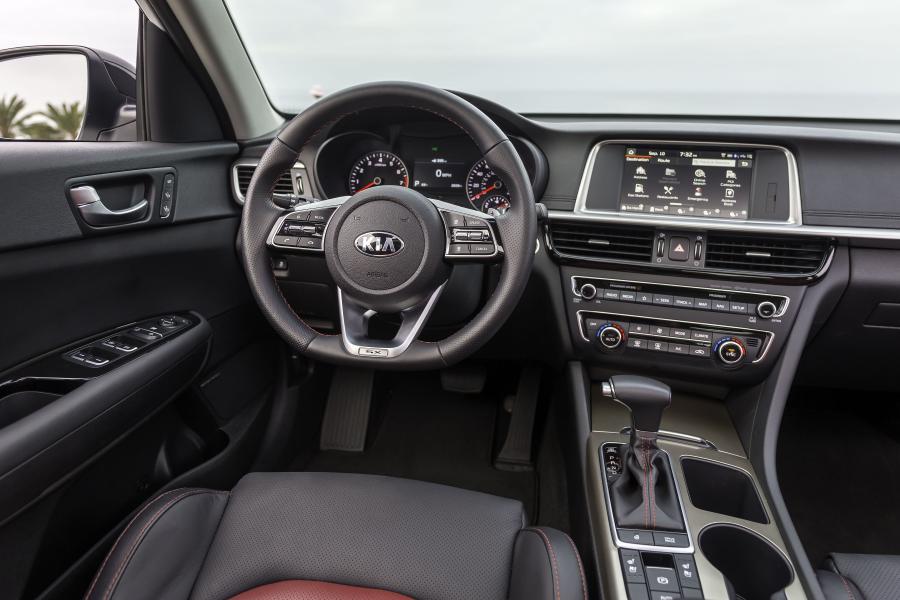 Торпедо Kia Optima SX Turbo (JF) 2018 года  (NA) (фото 22 из 40)
